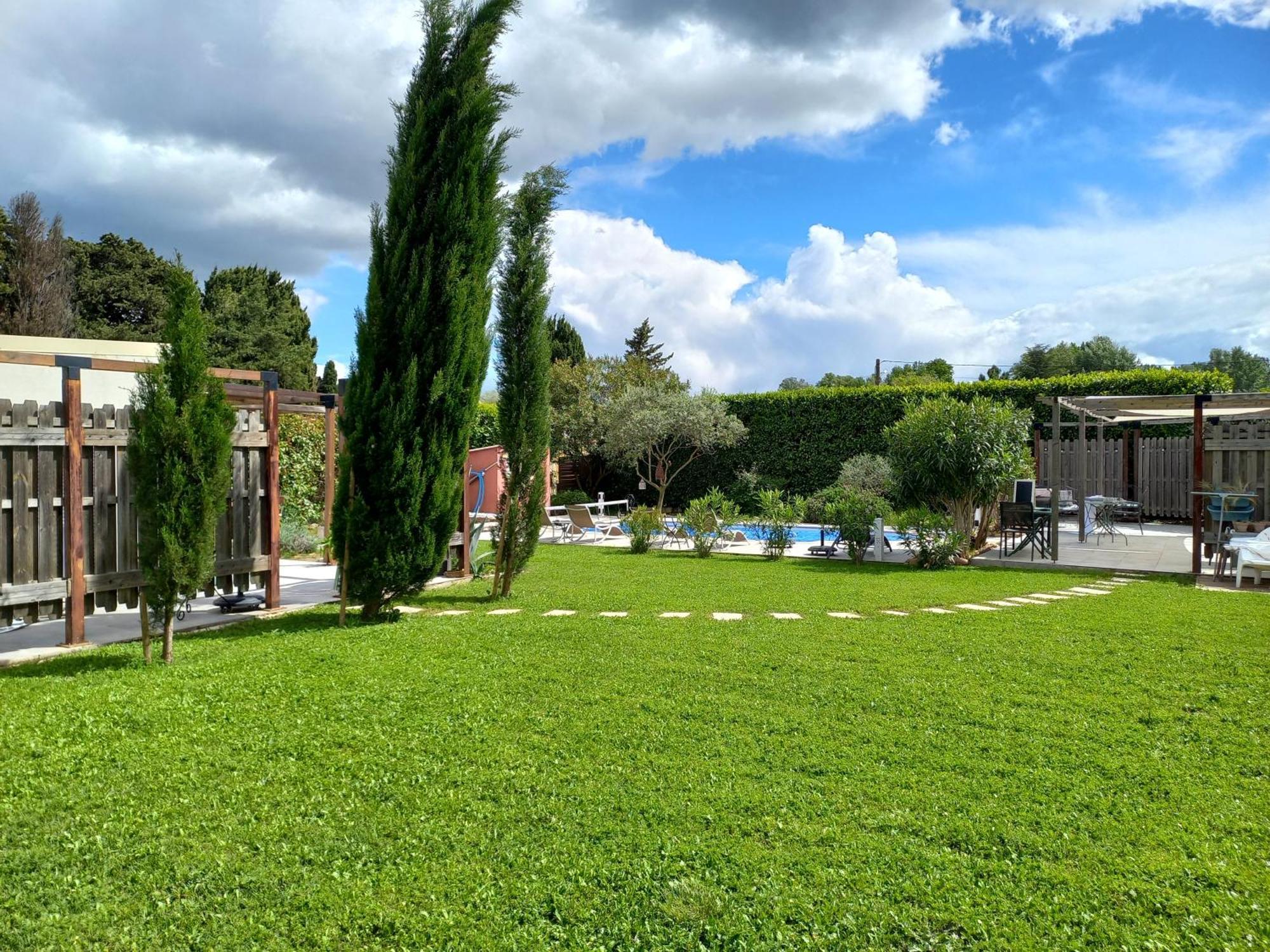 L'En Haut Aramon Kültér fotó